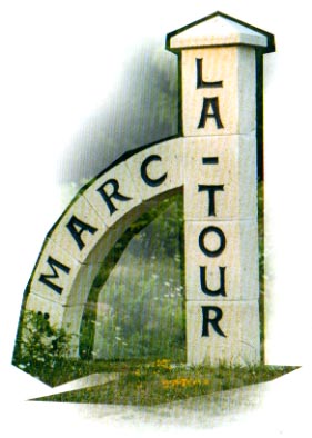 Entree du village de Marc La Tour